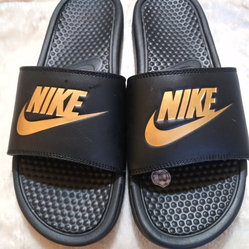 Men's black slides